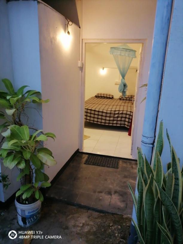 The Ocean Villa At Surf Spot Matara Bagian luar foto
