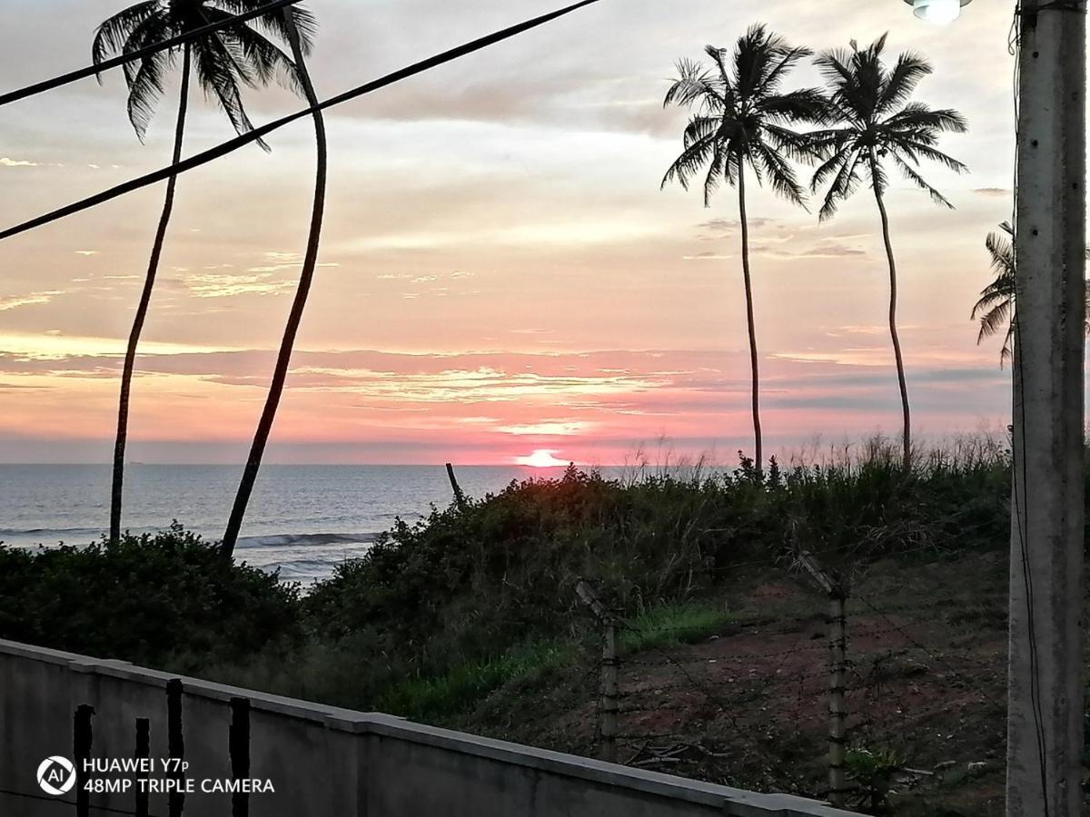 The Ocean Villa At Surf Spot Matara Bagian luar foto