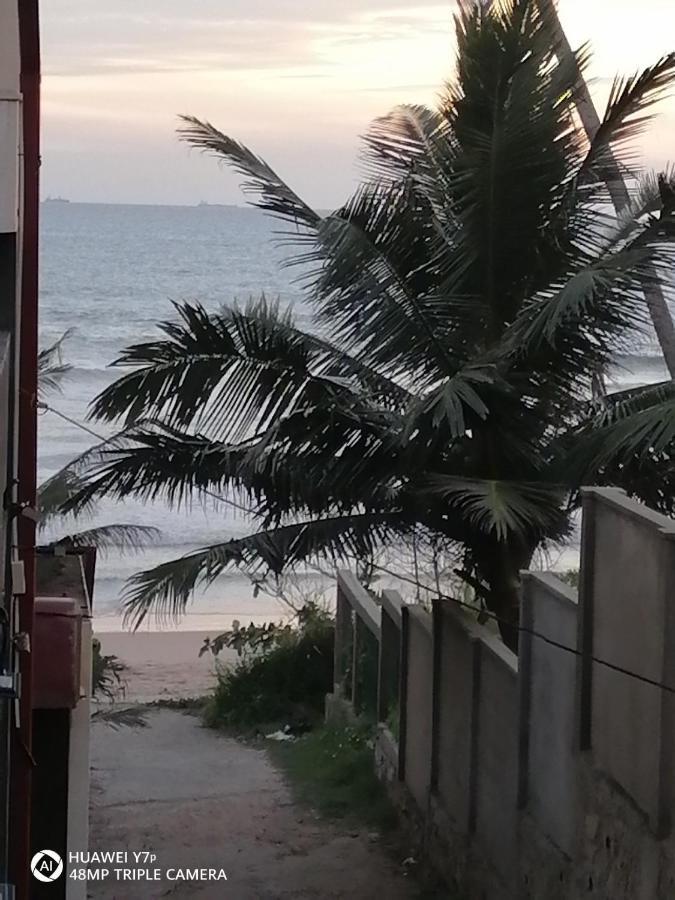 The Ocean Villa At Surf Spot Matara Bagian luar foto