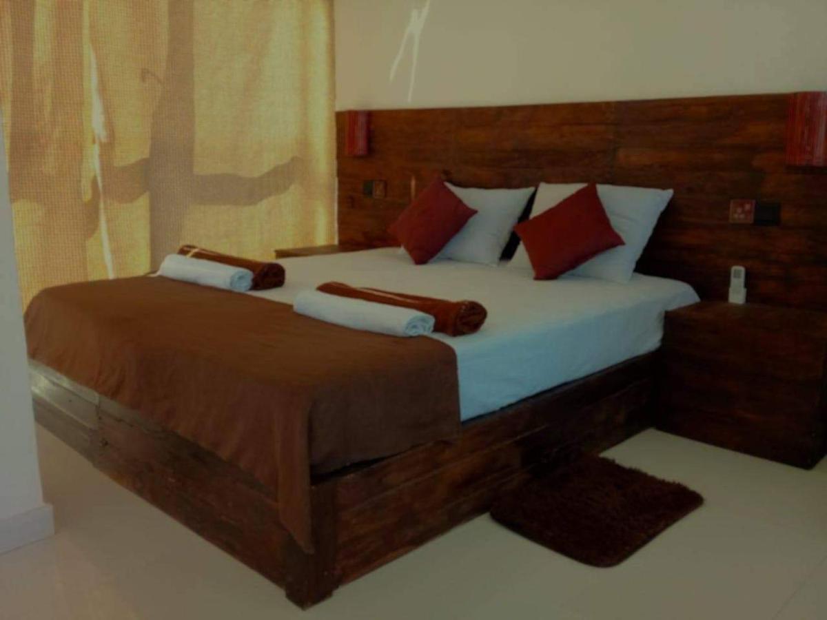 The Ocean Villa At Surf Spot Matara Bagian luar foto
